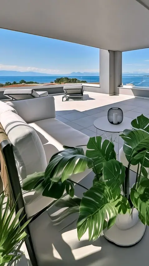 Penthouse Mia, Malinska